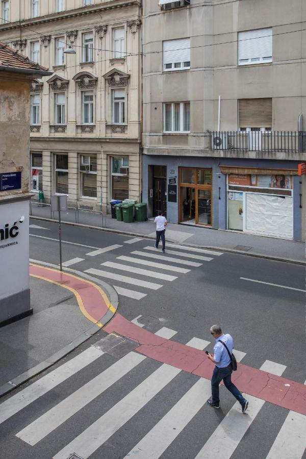 Studio Apartments Near Park Zrinjevac ซาเกร็บ ภายนอก รูปภาพ