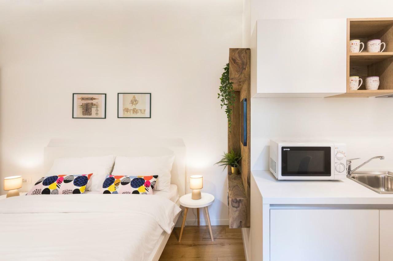Studio Apartments Near Park Zrinjevac ซาเกร็บ ภายนอก รูปภาพ